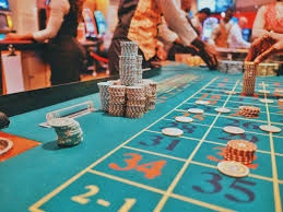 Big Psychology of Small Bets: How “Cheap” Spins Make You Spend More